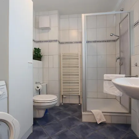 Heinke Im Reetdachhaus Cc * 科尔平塞