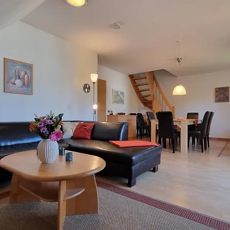 Heinke Im Reetdachhaus Cc * 科尔平塞