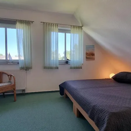 Heinke Im Reetdachhaus Cc * 科尔平塞