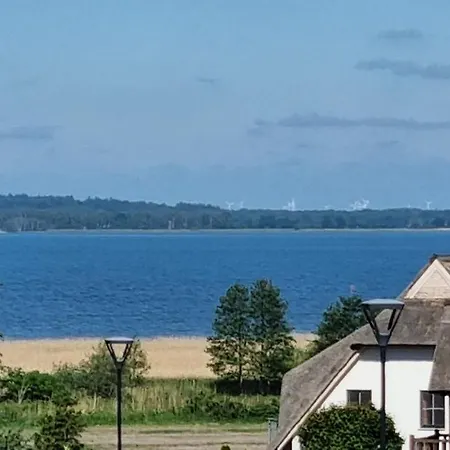 Heinke Im Reetdachhaus Cc